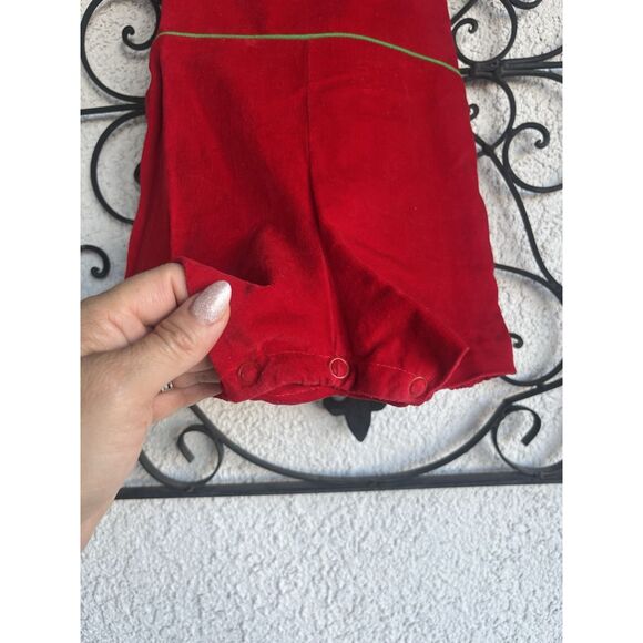 Vintage Holiday Embroidered Shorts Romper - Unisex Baby18 Months - Red - Picture 3 of 6